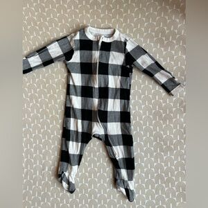 Old Navy Black and White Checkered Footie